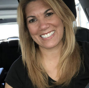 Meet your Posher, Adrienne